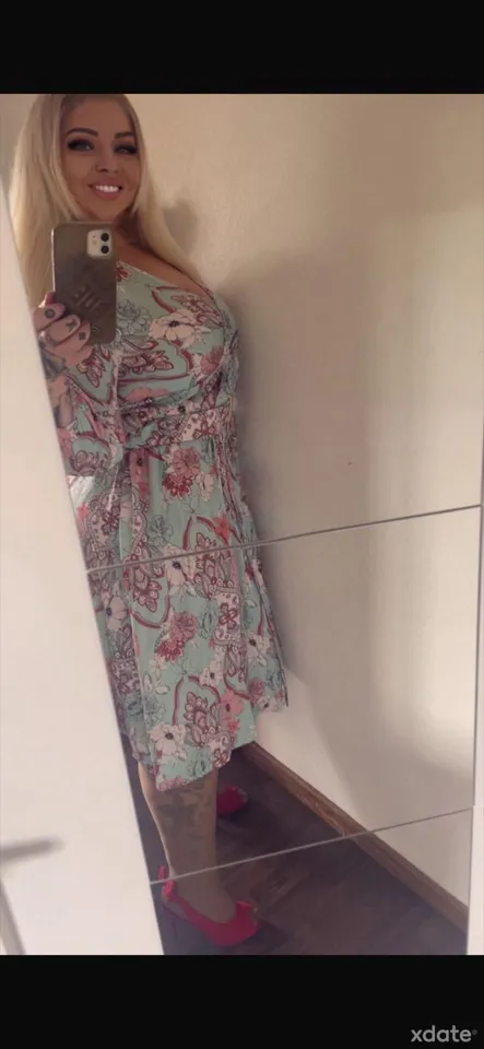Versaute deutsche Mommy verkauft Videos, höschen, cam, chat uvm, — Foto 1