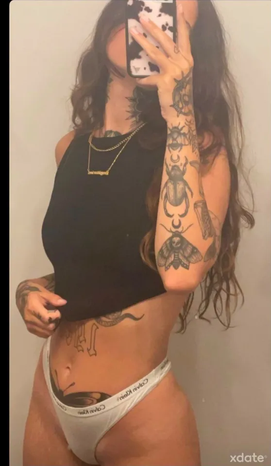 Schwizerin 19 Tattogirl bsüechbar 30 min 150 — Foto 1