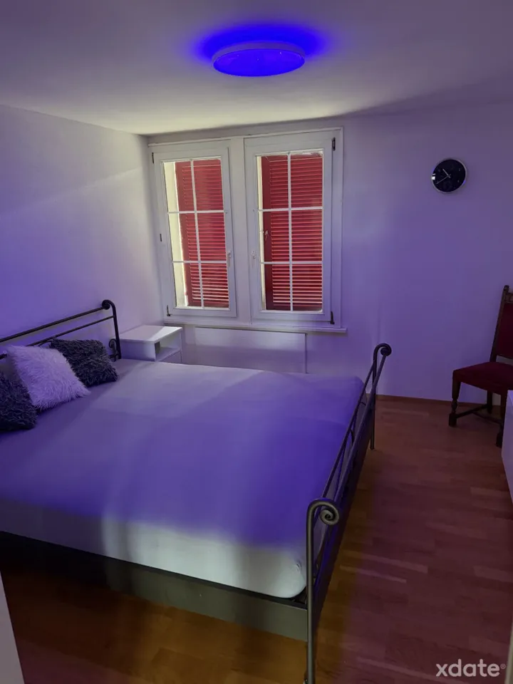 Schöne, neue, moderne Zimmer zu vermieten. — Foto 1